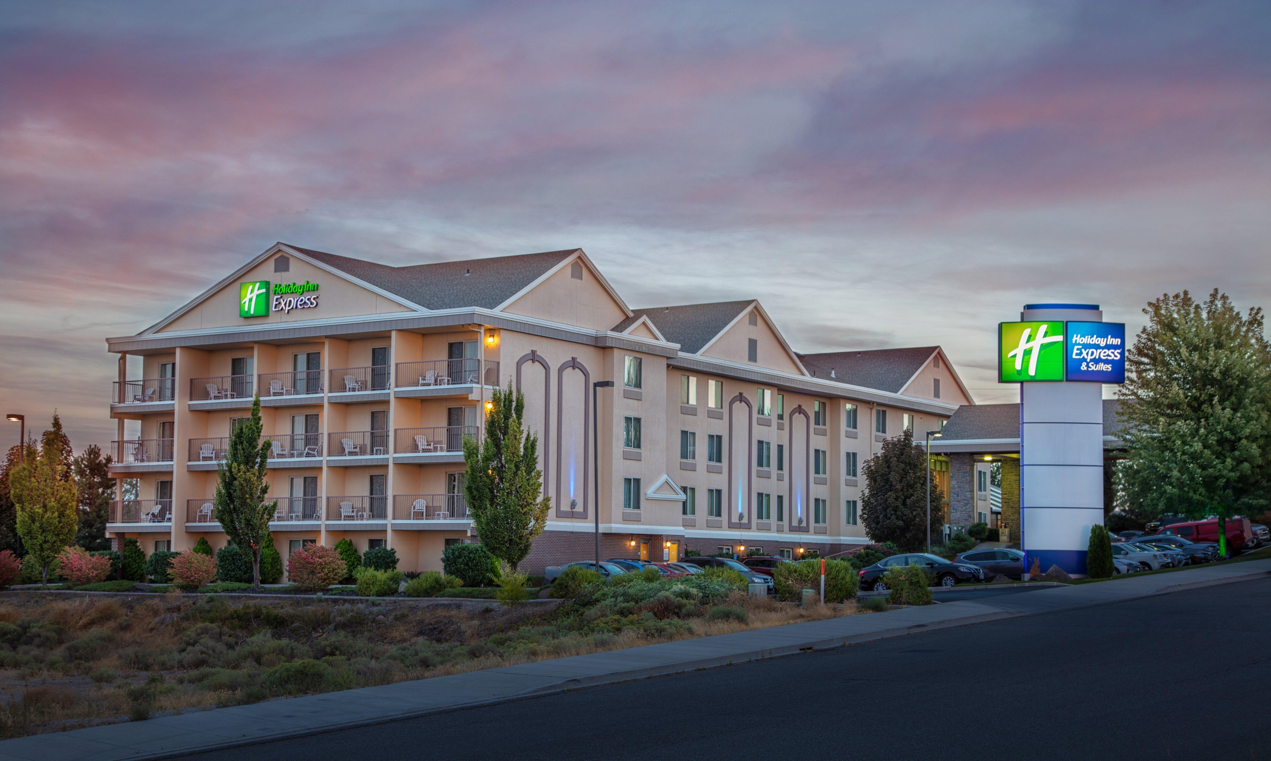 Holiday Inn Express Hotel & Suites Richland Exterior foto